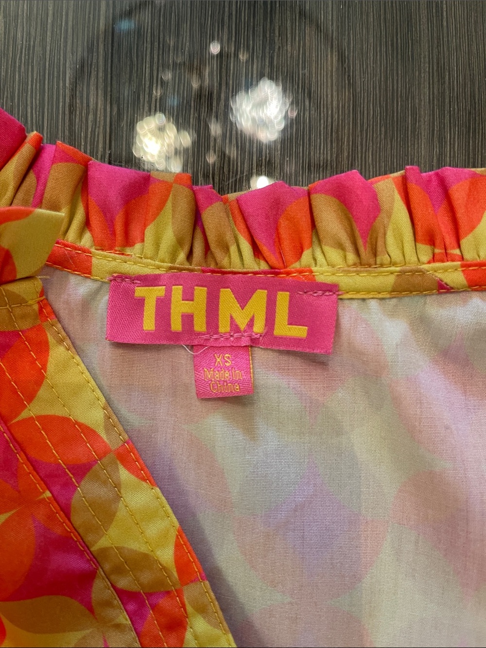 THML Yellow Abstract Split Neck
Printed Puff Short Sleeve Top Size XS - Picture 5 of 14